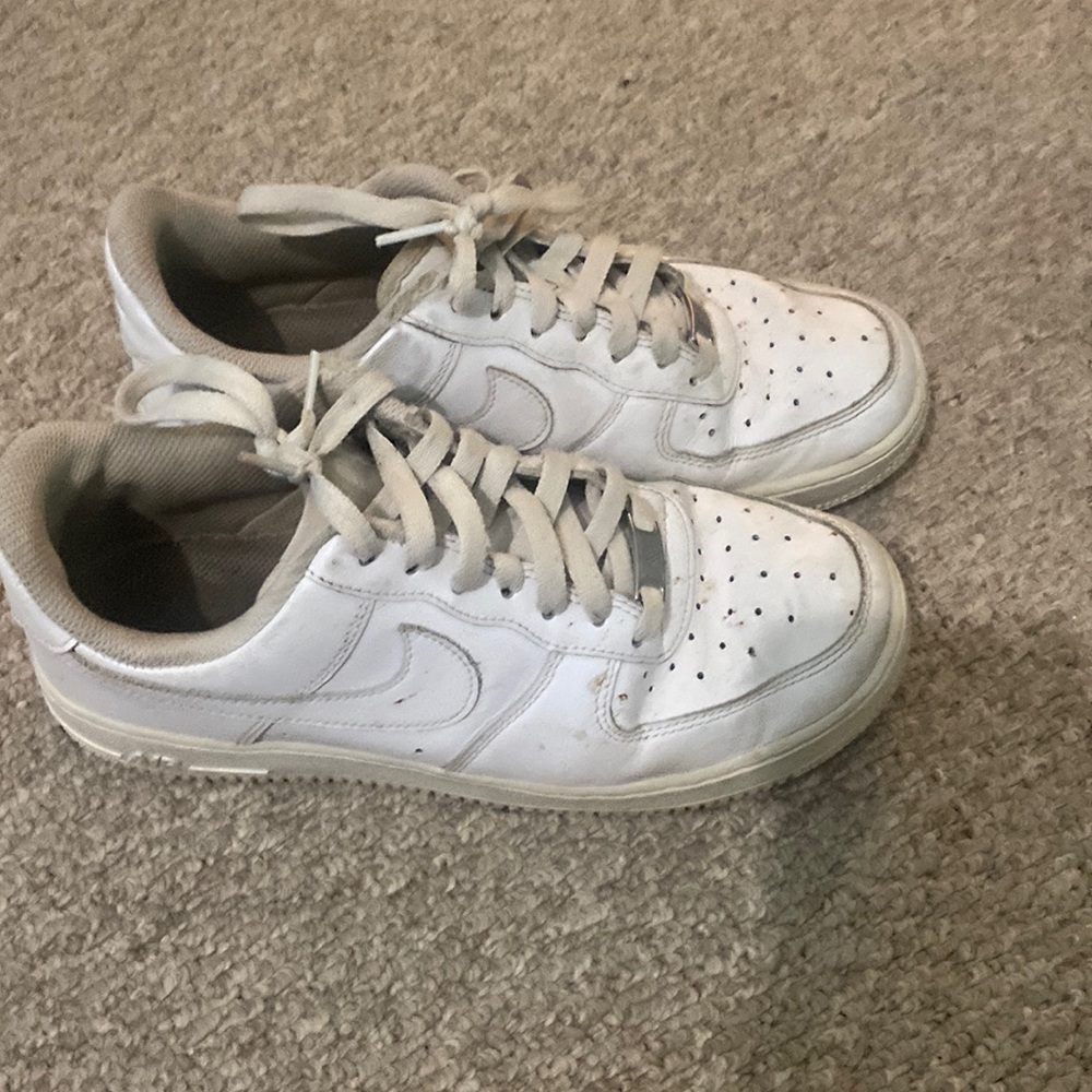 Very worn out Nike air force 1